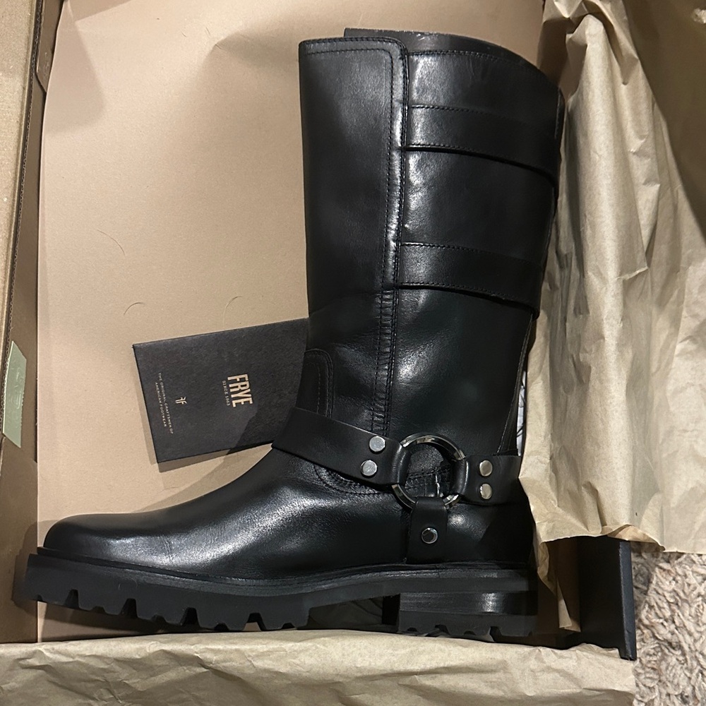 Moto boots